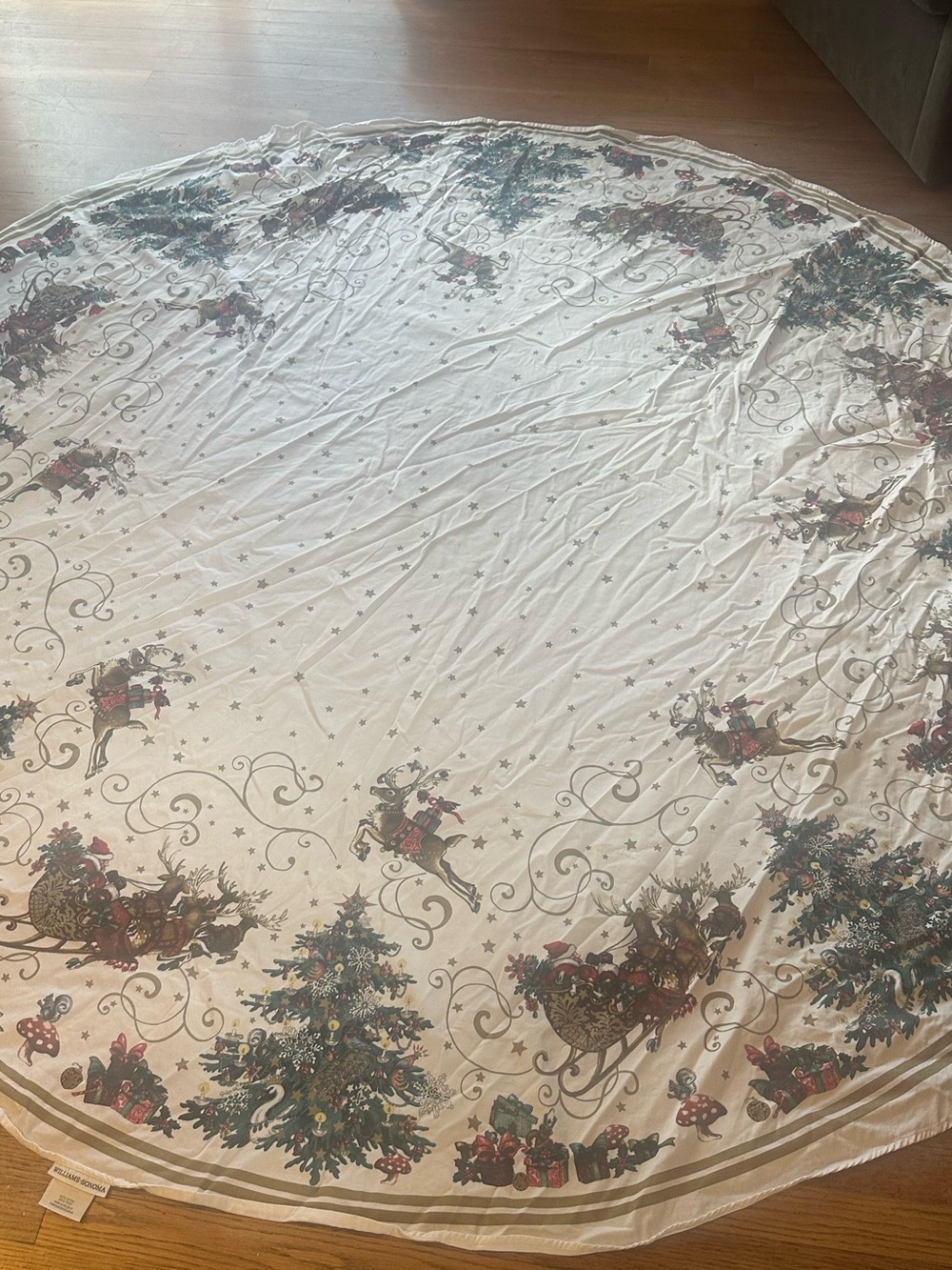 Williams Sonoma 90inch round twas the night before Christmas tablecloth